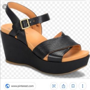 Kork ease platform black sandals sz 9